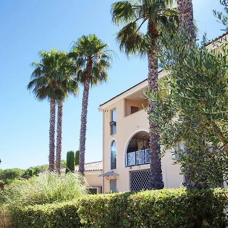 Gassin St Tropez St4 Cabine Caesar Курортный комплекс Сен-Тропе