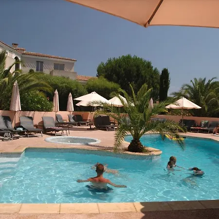 Курортный комплекс Gassin St Tropez St4 Cabine Caesar