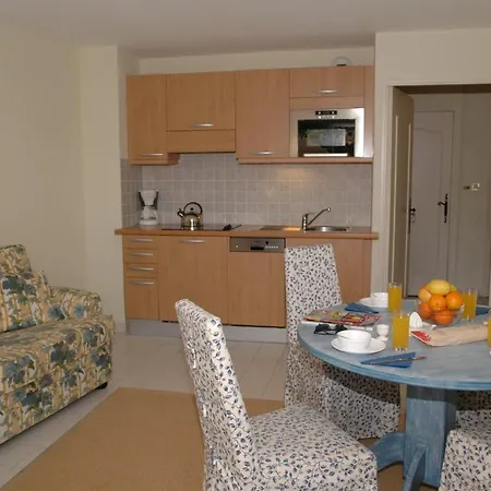Курортный комплекс Gassin St Tropez St4 Cabine Caesar
